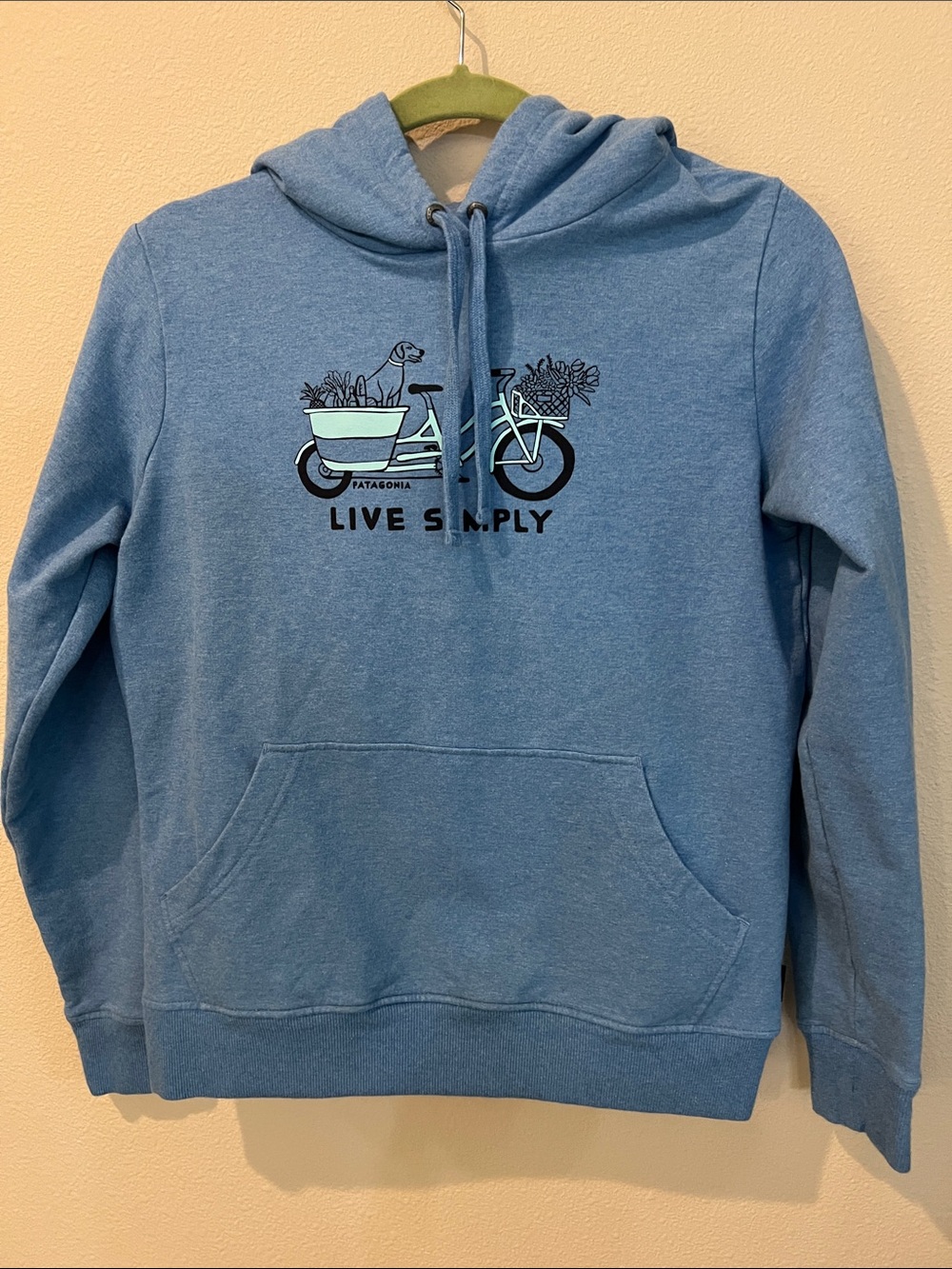 New w/o tagsPatagonia  Hoodie Women's Live Simply Market Bike Midweight Sky blue